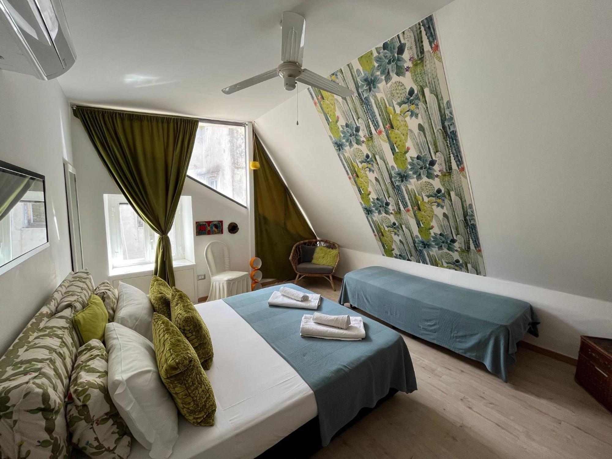 Historic Naples Relais Le Terrazze Lägenhet Exteriör bild